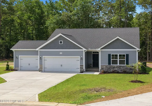 Homes for sale in Grimesland, NC | 3003 Tucker Hill Dr, Grimesland, NC 27837 | MLS# 100562184