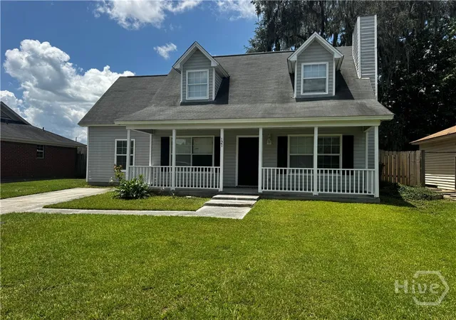 Photo 1 of Single family home for sale at 121 Laurelwood Ln, Savannah, GA 31419 | MLS# SA360357 | Listing updated on 2026-09-03