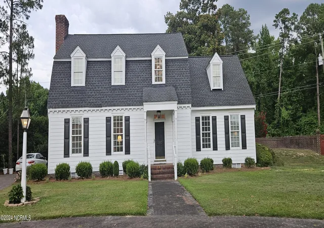 Photo 1 of Single family home for sale at 110 Foxcroft Dr, Clinton, NC 28328 | MLS# 100595044 | Listing updated on 2026-08-18