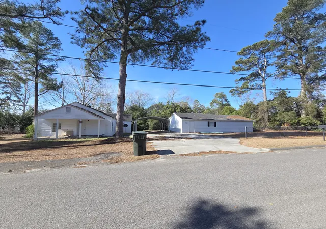32nd image of 2141 Veterans Dr, Augusta, GA 30909 | MLS# 98252973