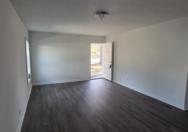 3rd image of 2141 Veterans Dr, Augusta, GA 30909 | MLS# 98252973