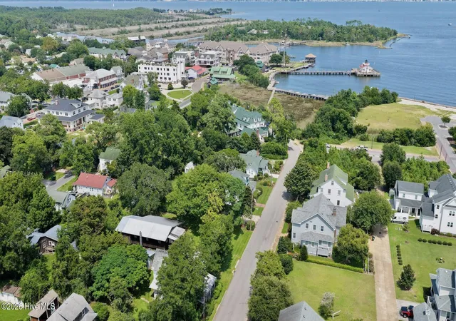 Photo 1 of Land for sale at 330 Fernando St, Manteo, NC 27954 | MLS# 100599889 | Listing updated on 2026-09-01