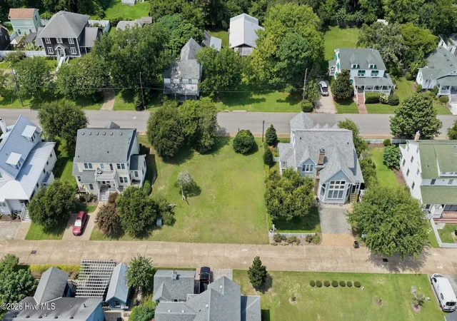 Photo 2 of Land for sale at 330 Fernando St, Manteo, NC 27954 | MLS# 100599889 | Listing updated on 2026-09-01
