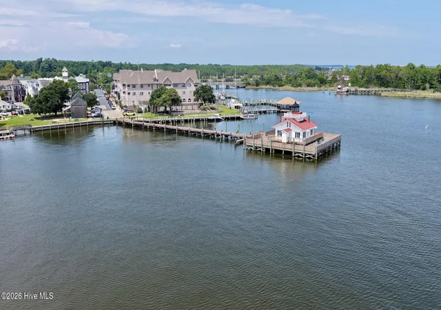 Photo 3 of Land for sale at 330 Fernando St, Manteo, NC 27954 | MLS# 100599889 | Listing updated on 2026-09-01