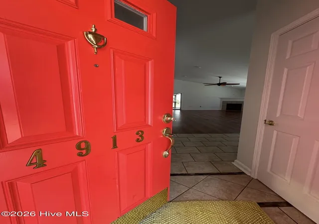 Photo 3 of Single family home for sale at 4913 Coronado Dr, Wilmington, NC 28409 | MLS# 100587554 | Listing updated on 2026-08-18