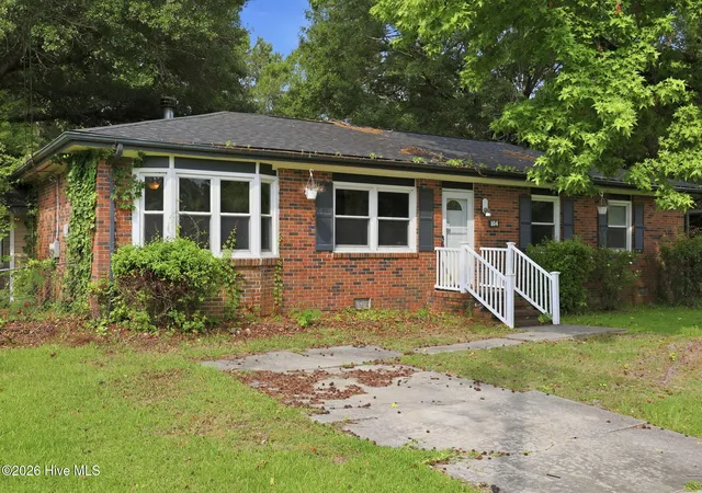 Photo 2 of Single family home for sale at 104 Princeton Dr, Jacksonville, NC 28546 | MLS# 100582392 | Listing updated on 2026-08-27