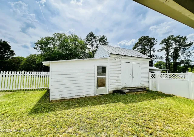 Homes for sale in Farmville, NC | 3813 W Wilson St, Farmville, NC 27828 | MLS# 100566042