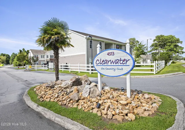 Photo 2 of Condo for sale at 4513 Country Clb Rd #E105, Morehead City, NC 28557 | MLS# 100595544 | Listing updated on 2026-09-14