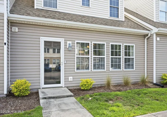 Photo 4 of Condo for sale at 4513 Country Clb Rd #E105, Morehead City, NC 28557 | MLS# 100595544 | Listing updated on 2026-09-14