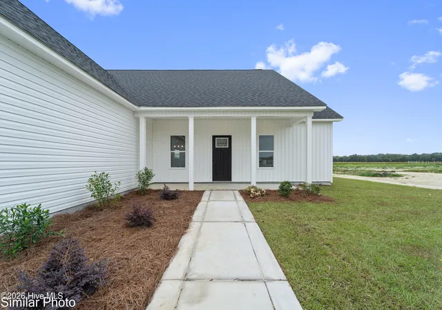 Photo 4 of Single family home for sale at 926 Whaley Rd, Kinston, NC 28501 | MLS# 100585089 | Listing updated on 2026-09-11