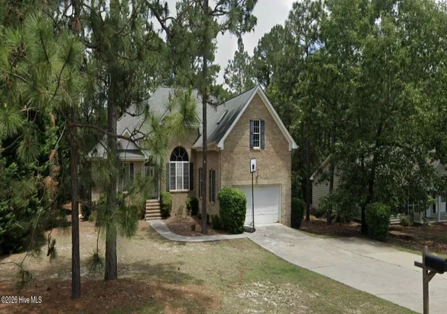 Homes for sale in Pinehurst, NC | 110 Sugar Pine Dr, Pinehurst, NC 28374 | MLS# 100571909