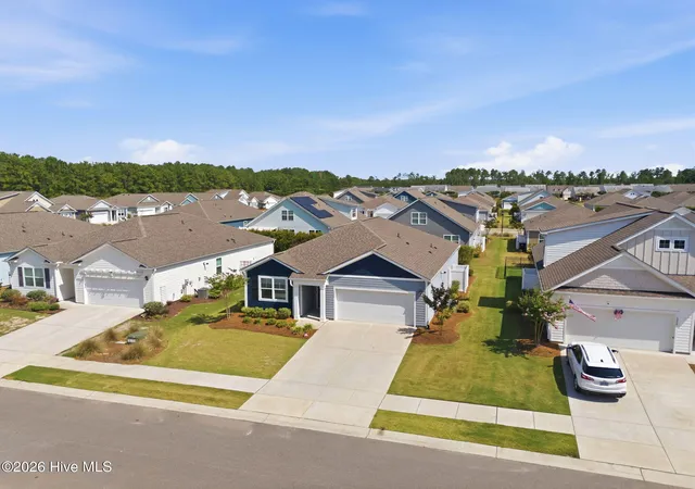 Photo 3 of Single family home for sale at 1264 Clendon Cir, Leland, NC 28451 | MLS# 100587105 | Listing updated on 2026-10-07