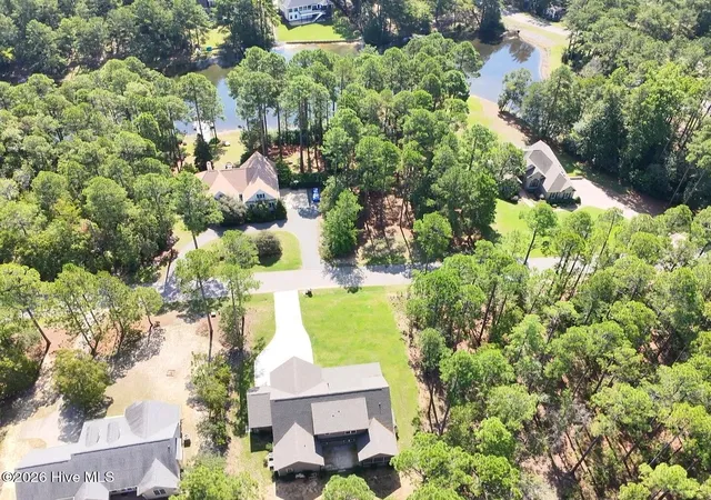 Photo 4 of Single family home for sale at 30160 W Lake Dr, Wagram, NC 28396 | MLS# 100552673 | Listing updated on 2026-09-01