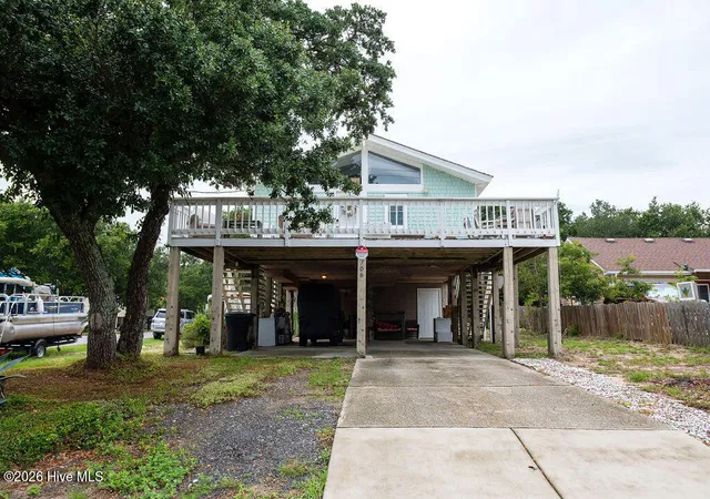 1st image of 706 W 3rd St, Kill Devil Hills, NC 27948 | MLS# 100587085