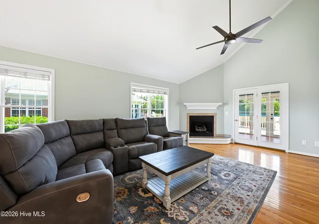 Photo 4 of Townhouse for sale at 702 Tiara Dr, Wilmington, NC 28412 | MLS# 100596647 | Listing updated on 2026-10-07