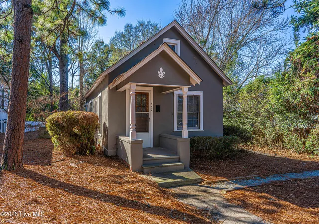 1st image of 350 W Connecticut Ave, Southern Pines, NC 28387 | MLS# 100550669