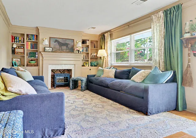 Photo 2 of Single family home for sale at 5850 Michelle Dr, Wilmington, NC 28403 | MLS# 100589048 | Listing updated on 2026-08-18