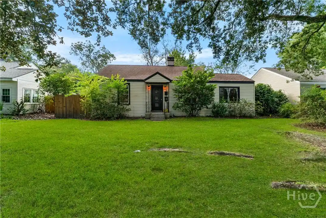 Photo 1 of Single family home for sale at 505 E 63rd Street, Savannah, GA 31405 | MLS# SA365444 | Listing updated on 2026-10-06