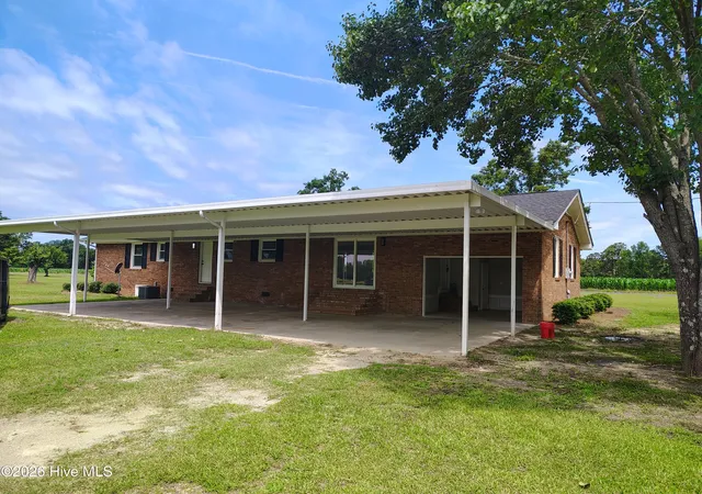 Homes for sale in Whiteville, NC | 1600 Mrs Tates Rd, Whiteville, NC 28472 | MLS# 100579289