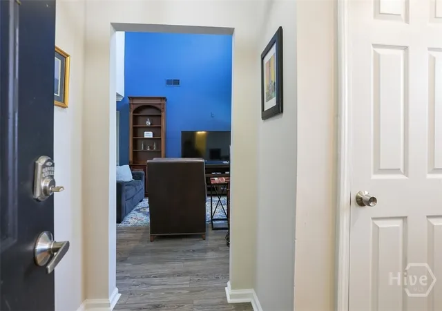 Homes for sale in Savannah, GA | 1304 Walden Park Dr, Savannah, GA 31410 | MLS# SA349881