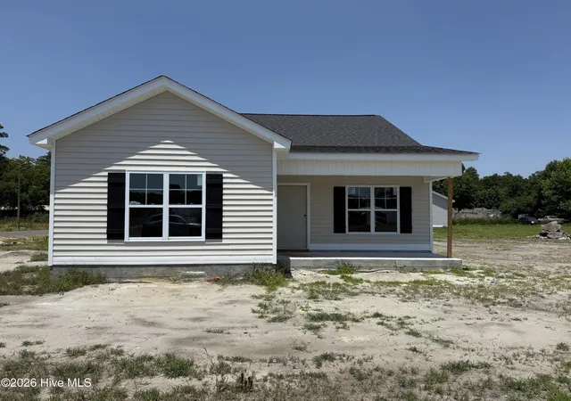 Homes for sale in Grifton, NC | 6616 Pollock Ct, Grifton, NC 28530 | MLS# 100566201