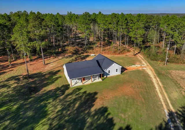 3rd image of 10596 Sand Valley Rd, Avera, GA 30803 | MLS# 98256333