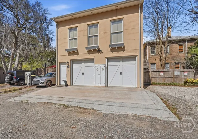 Homes for sale in Savannah, GA | 407 E Hall St, Savannah, GA 31401 | MLS# SA351642