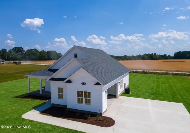 Homes for sale in Farmville, NC | 2779 Covent Dr, Farmville, NC 27828 | MLS# 100571901