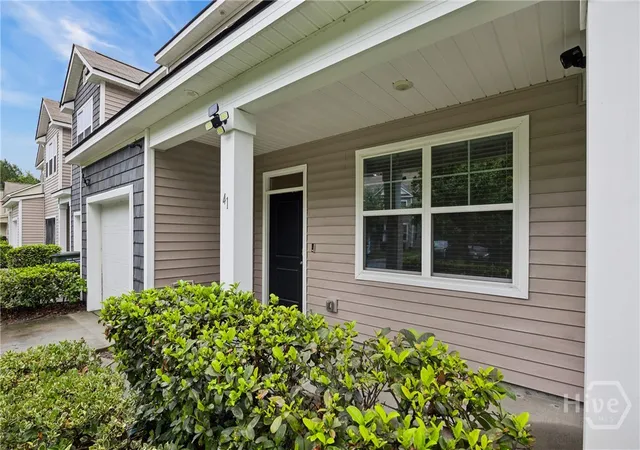 Photo 4 of Townhouse for sale at 41 Villas Of Garrard Dr, Savannah, GA 31405 | MLS# SA358819 | Listing updated on 2026-10-29