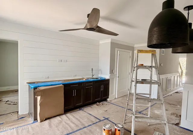 Photo 4 of Single family home for sale at 206 W Pelican Dr, Oak Island, NC 28465 | MLS# 100599927 | Listing updated on 2026-08-29