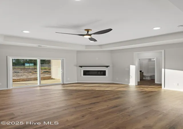 Photo 3 of Single family home for sale at 409 Wade Dr, Richlands, NC 28574 | MLS# 100557317 | Listing updated on 2026-08-24