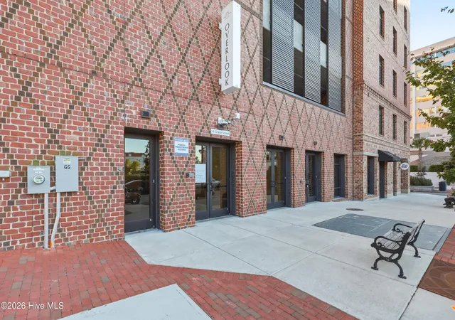 2nd image of 14 Grace St #Apt 1213, Wilmington, NC 28401 | MLS# 100571949