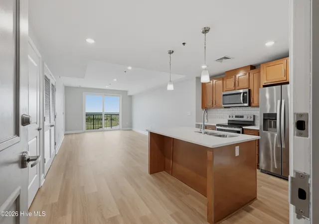 Photo 4 of Condo for sale at 14 Grace St #1213, Wilmington, NC 28401 | MLS# 100571949 | Listing updated on 2026-08-28