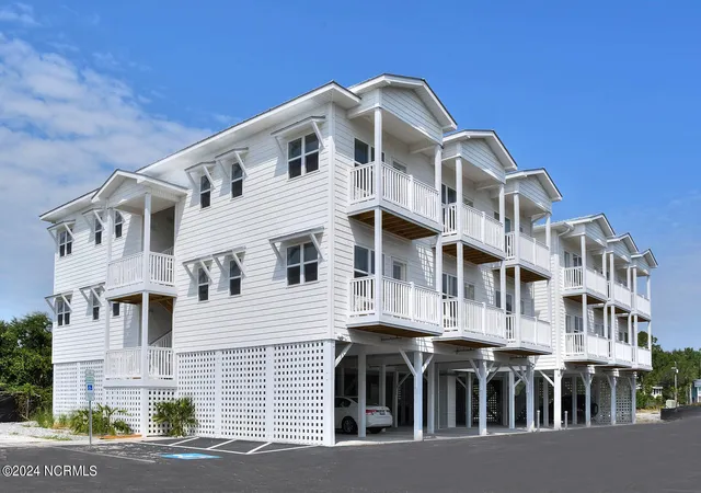 Homes for sale in Southport, NC | 704 E Moore St # 110, Southport, NC 28461 | MLS# 100549842