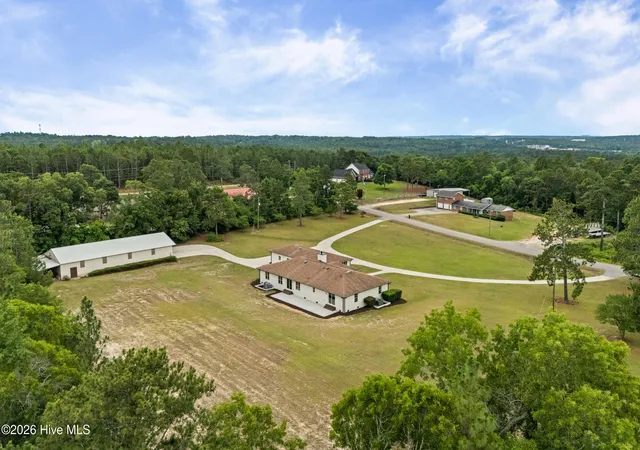 Photo 3 of Single family home for sale at 12 Mountain Laurel Dr, Aiken, SC 29801 | MLS# 100582429 | Listing updated on 2026-09-02