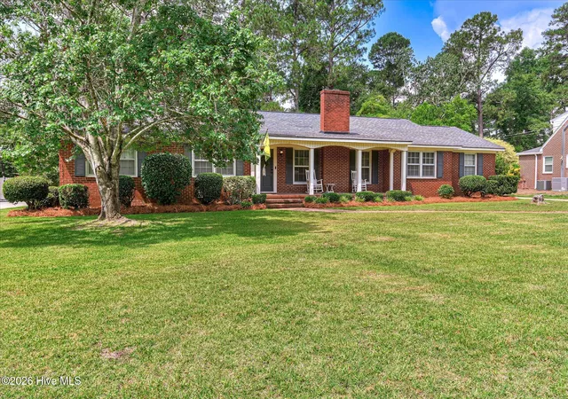 Homes for sale in Waynesboro, GA | 411 Park Dr, Waynesboro, GA 30830 | MLS# 100585352