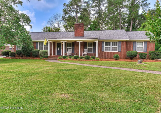 Homes for sale in Waynesboro, GA | 411 Park Dr, Waynesboro, GA 30830 | MLS# 100585352