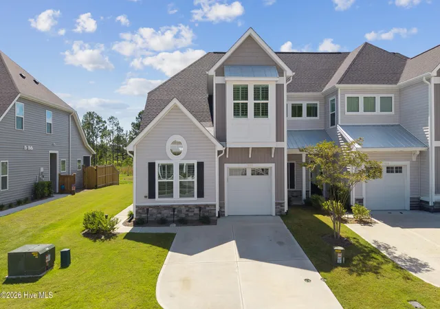 Townhouse for sale at 7426 Springwater Dr, Wilmington, NC 28411 | MLS# 100580770