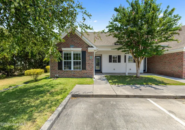 Homes for sale in Wilmington, NC | 3004 Lauren Pl Dr #Apt 101, Wilmington, NC 28405 | MLS# 100587147