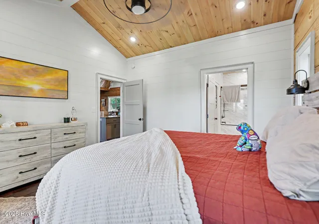Photo 2 of Single family home for sale at 240 Pink Pig Ln, Cherrylog, GA 30522 | MLS# 100590201 | Listing updated on 2026-08-18
