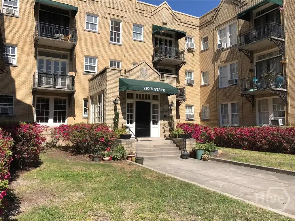 Listing Photo 1 - Condo for sale in 210 E State St located at 210 E State St, Savannah, GA 31401 - Unit 210 E State St