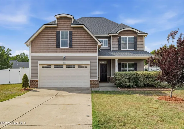 Photo 1 of Single family home for sale at 910 Highgrove Dr, Spring Lake, NC 28390 | MLS# 100591553 | Listing updated on 2026-08-18