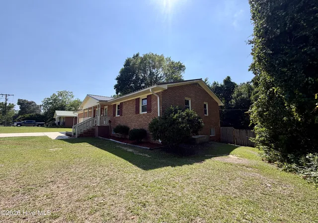 Photo 2 of Single family home for sale at 237 Hollywood Blvd, Havelock, NC 28532 | MLS# 100592888 | Listing updated on 2026-09-03