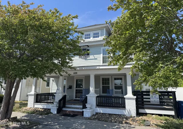 1st image of 608 Arendell St, Morehead City, NC 28557 | MLS# 100568931