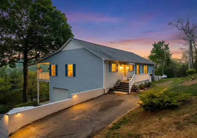 Photo 3 of Single family home for sale at 619 Pounding Ml Loop, Hayesville, NC 28904 | MLS# 98544291 | Listing updated on 2026-08-18