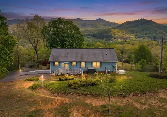 Photo 4 of Single family home for sale at 619 Pounding Ml Loop, Hayesville, NC 28904 | MLS# 98544291 | Listing updated on 2026-08-18
