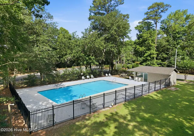 2nd image of 532 Cobblestone Dr, Wilmington, NC 28405 | MLS# 100584333