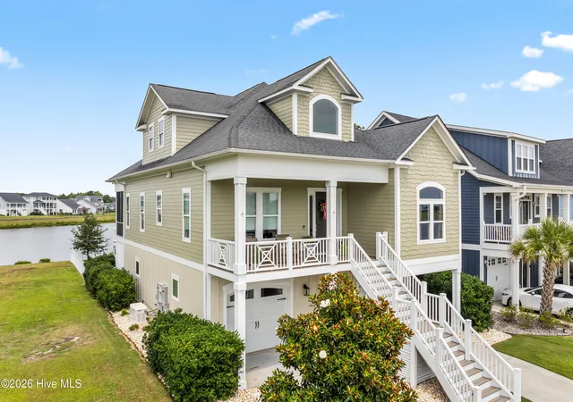 Photo 3 of Single family home for sale at 262 Spicer Lake Dr, Holly Ridge, NC 28445 | MLS# 100591753 | Listing updated on 2026-09-17