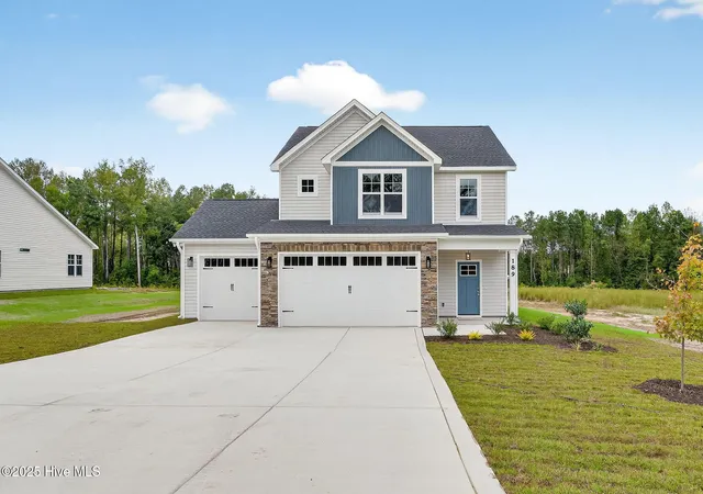 Photo 2 of Single family home for sale at 189 Boyce Ct, Sanford, NC 27332 | MLS# 100526330 | Listing updated on 2026-08-28