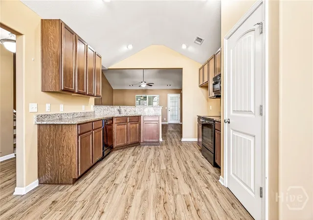 Photo 4 of Single family home for sale at 7 Teal Lake Dr, Savannah, GA 31419 | MLS# SA344038 | Listing updated on 2026-07-07